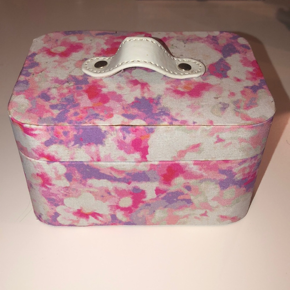 jewelry box